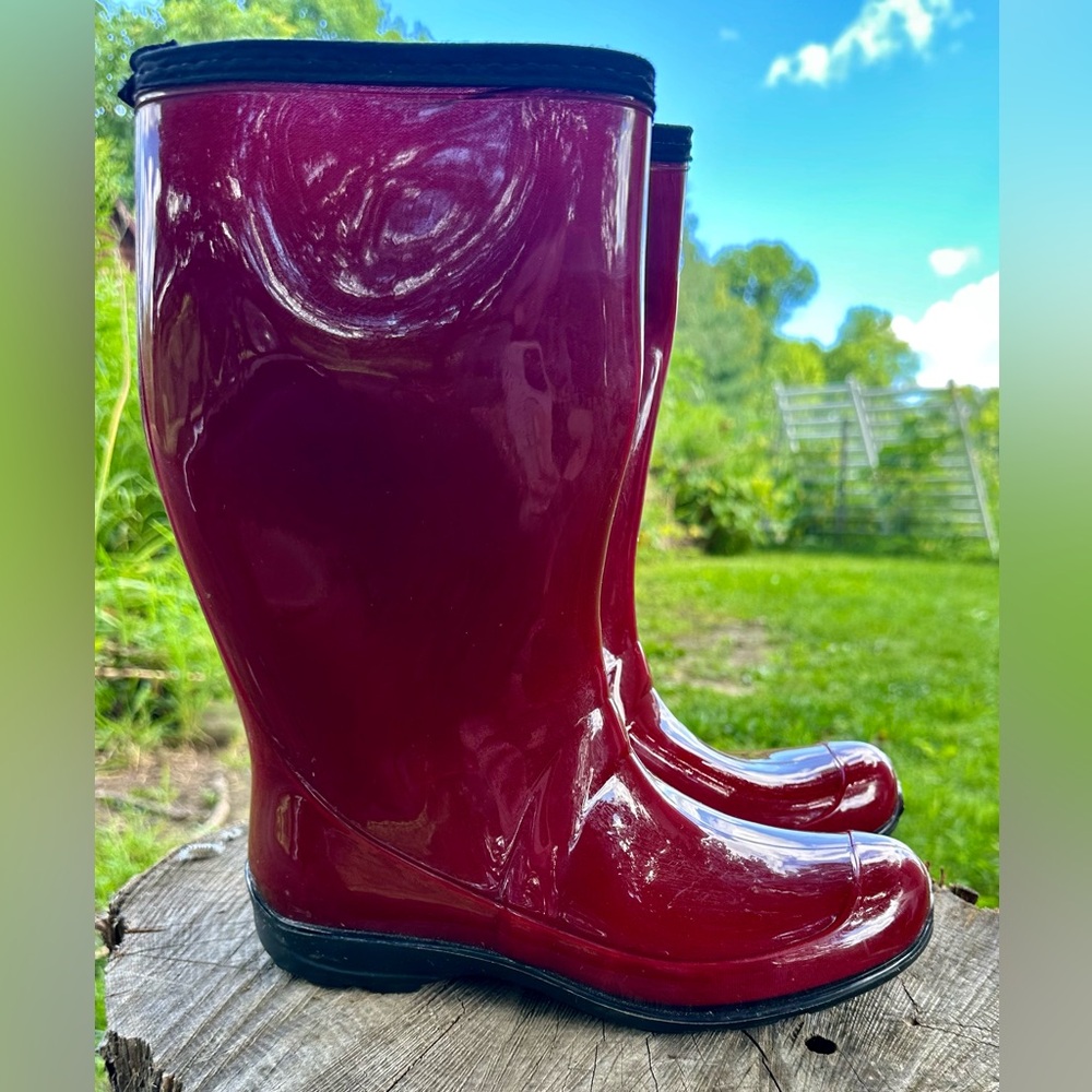 Kamik Shiny Red Rain Boots